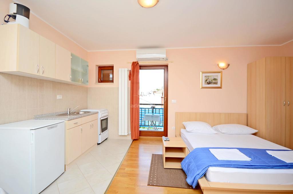Apartments Ivanka Senj  Oda fotoğraf